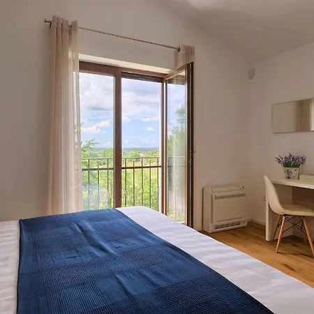 Mala Halu * Katun Gracanski