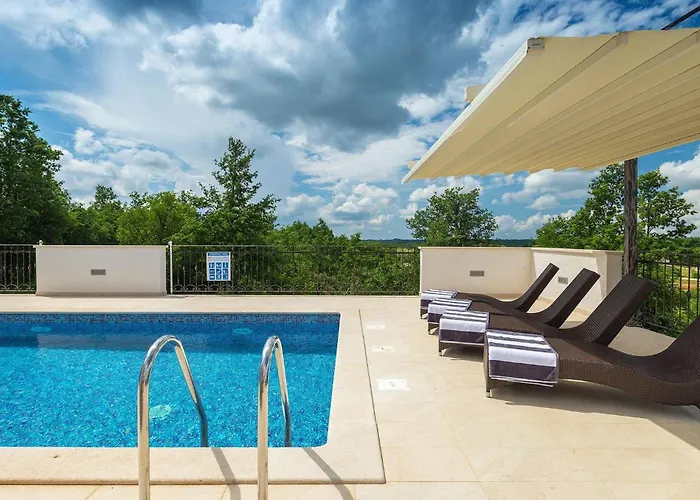 Vikendica Mala Halu Katun Gracanski