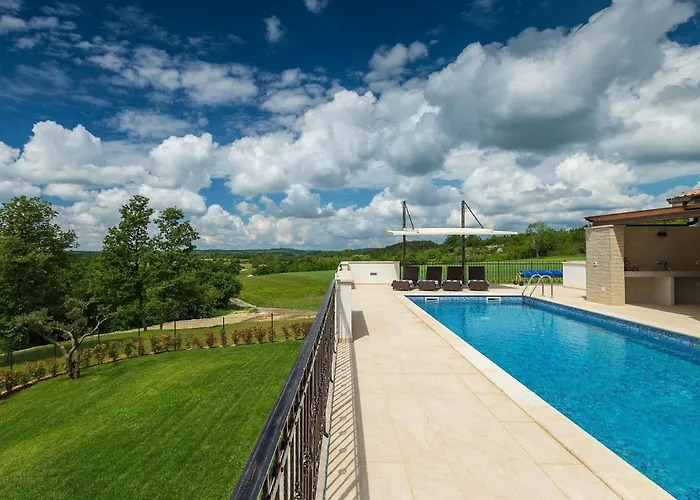 Vikendica Mala Halu Katun Gracanski