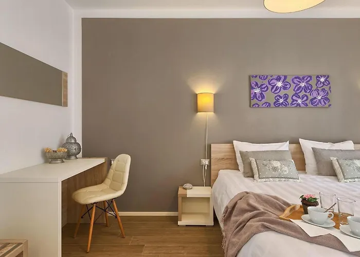 Vikendica Mala Halu Katun Gracanski